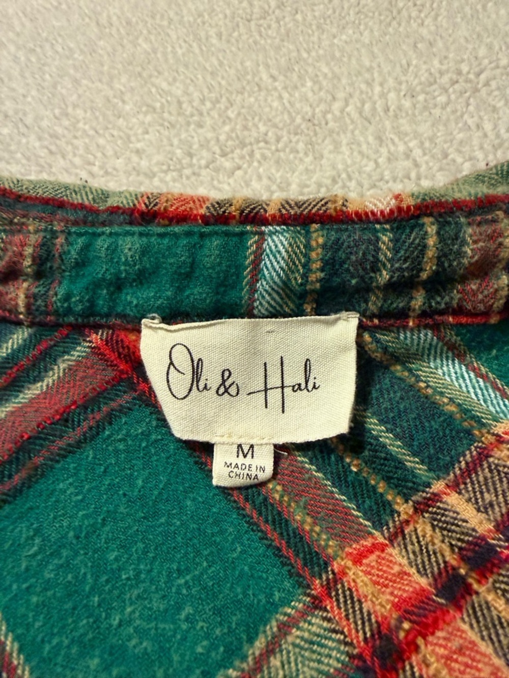 Oli & Hali Oversized Plaid Flannel Shacket Button Up Green Red Oversized Shirt - Picture 7 of 10